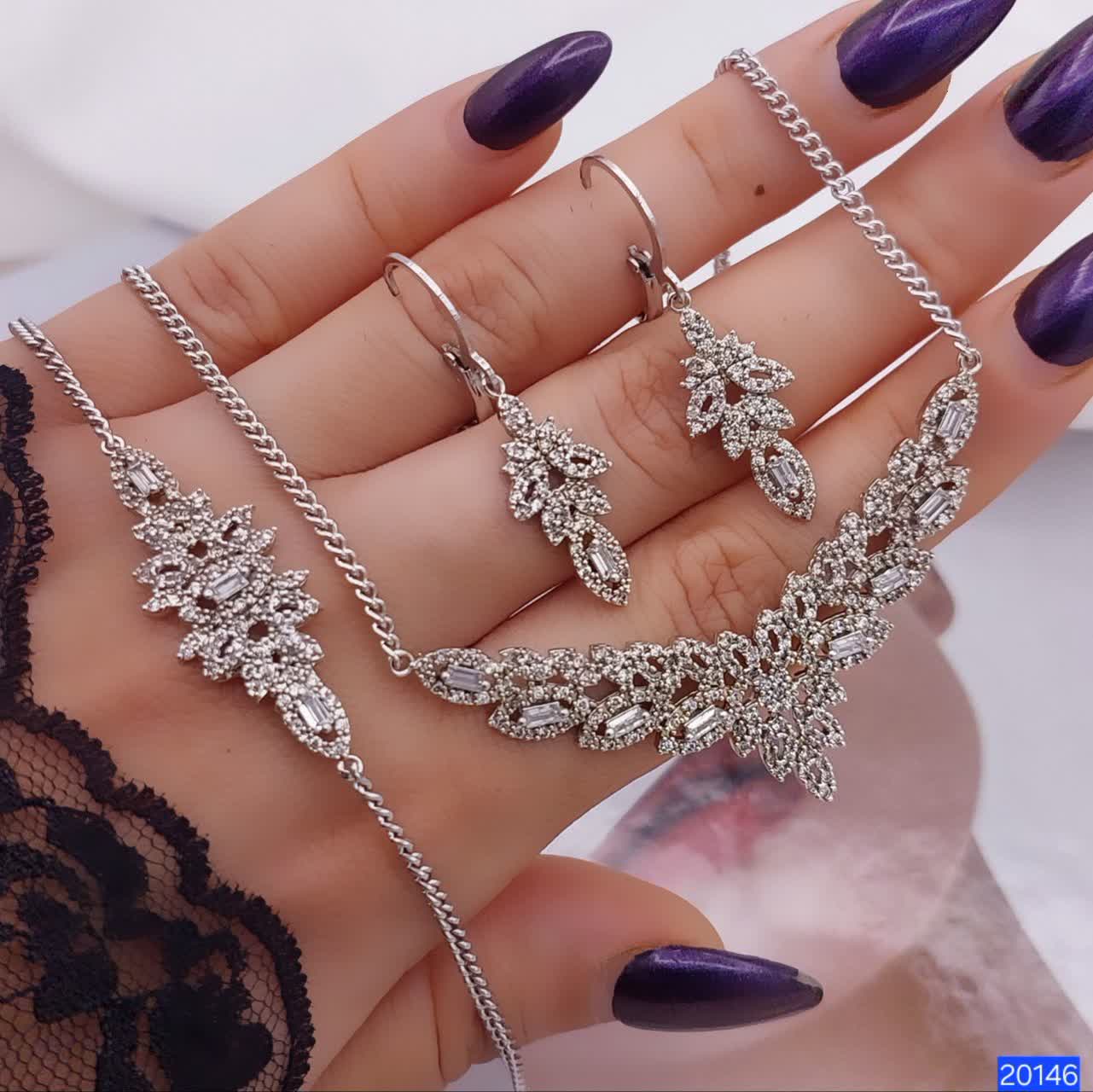 سرویس جواهری عروس در رنگ سیلور ۲۰۱۴۶